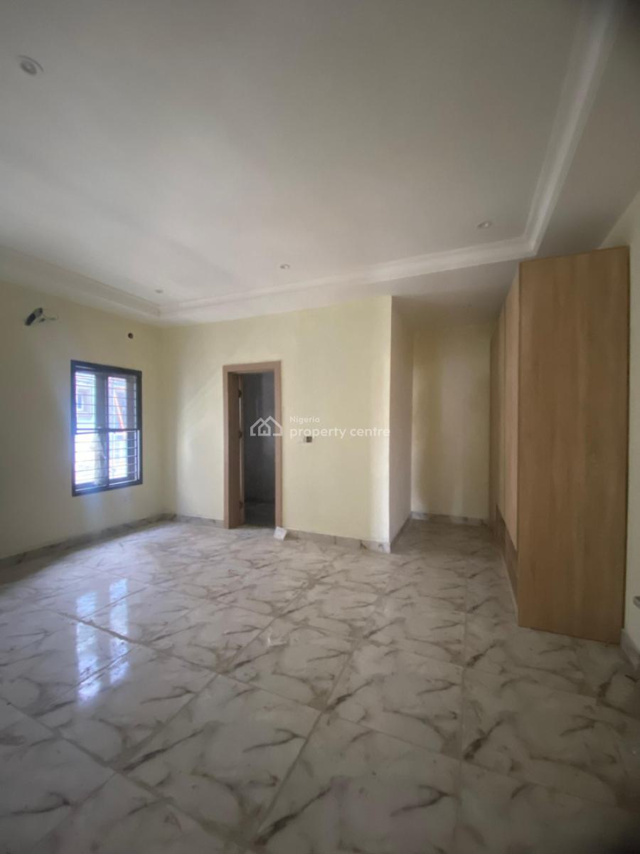 4 Bedroom Apartment, Lekki Phase 1, Lekki, Lagos, Flat / Apartment for Rent