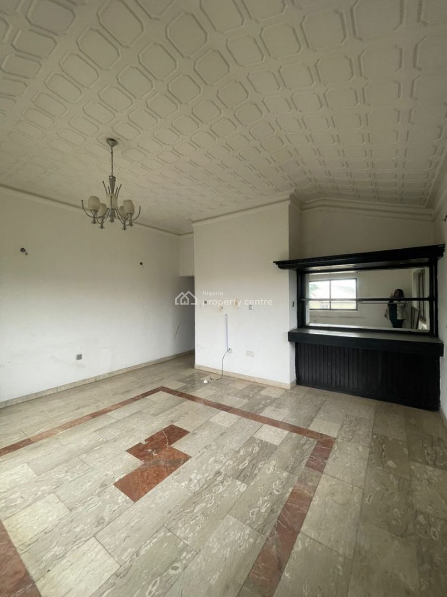 Standard 3bedroom Flat with Bq on The Third Floor, Wuse 2, Abuja, Flat / Apartment for Rent