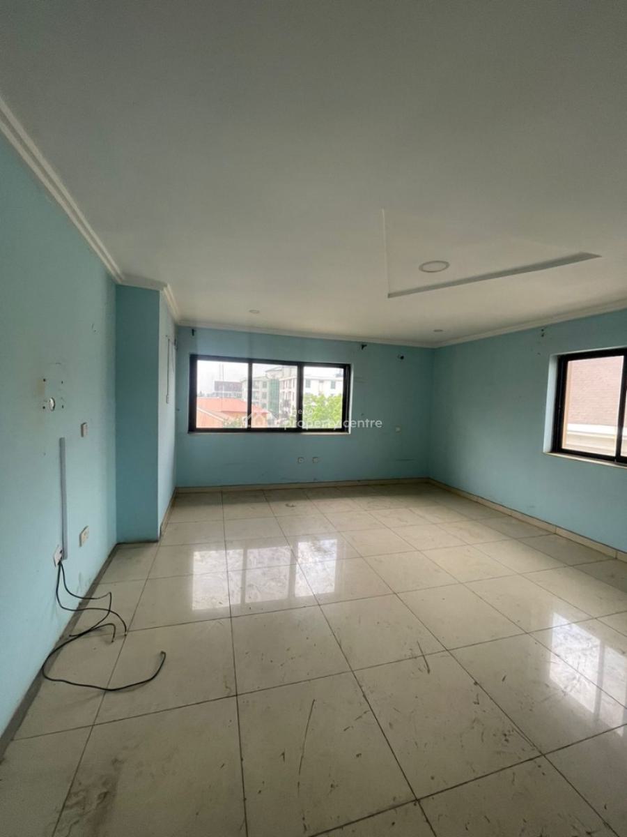 Standard 3bedroom Flat with Bq on The Third Floor, Wuse 2, Abuja, Flat / Apartment for Rent