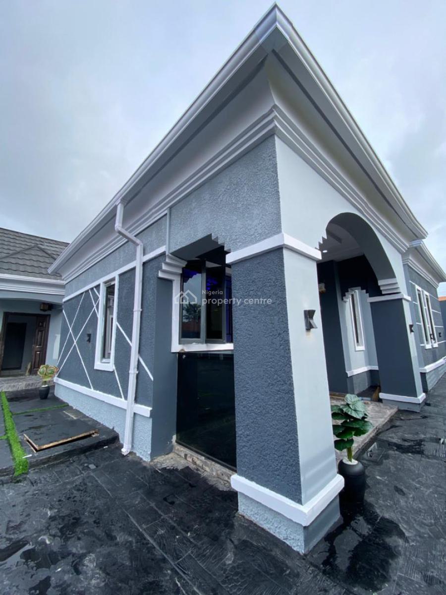 3 Bedroom Bungalow with Bq, Ateere, After Kasunmu Off Akala Expressway, Ibadan, Oyo, Detached Bungalow for Sale