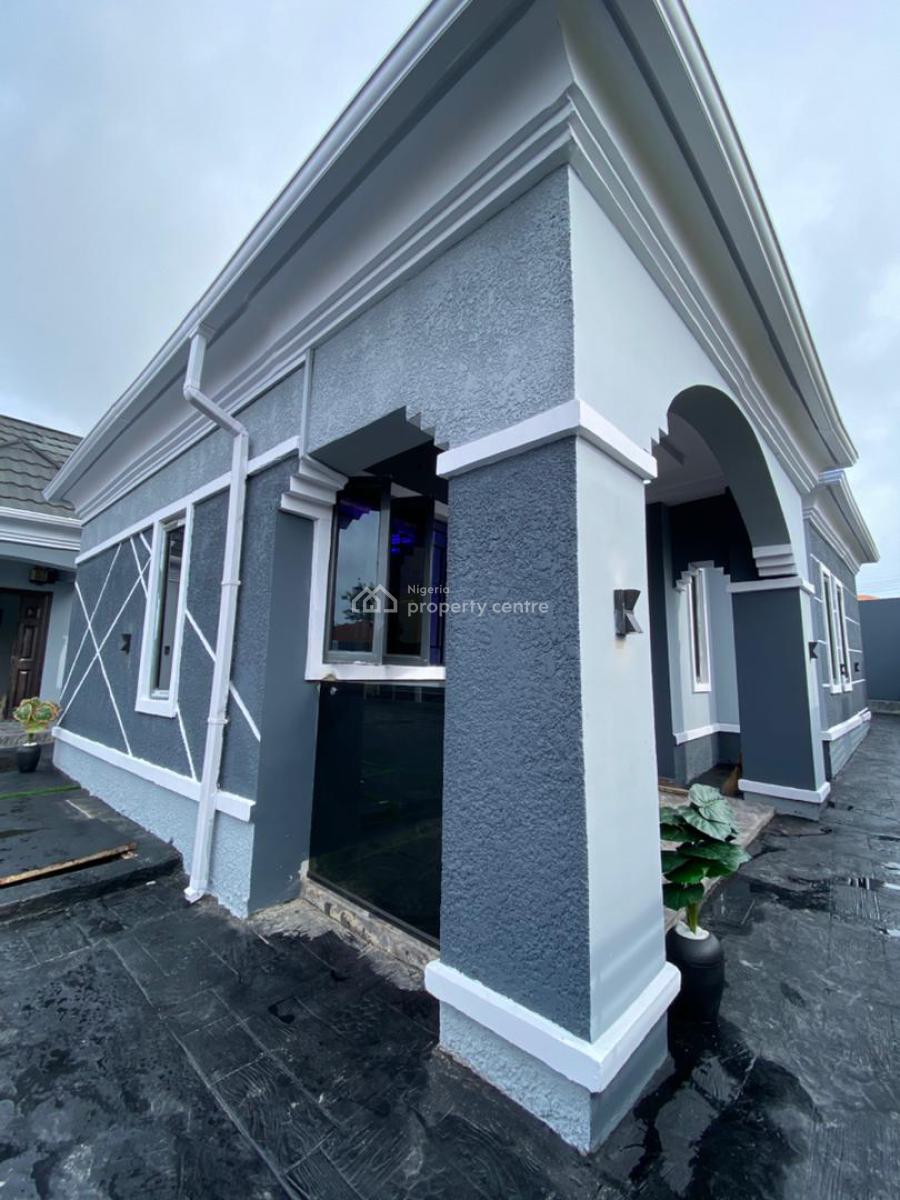 3 Bedroom Bungalow with Bq, Ateere, After Kasunmu Off Akala Expressway, Ibadan, Oyo, Detached Bungalow for Sale