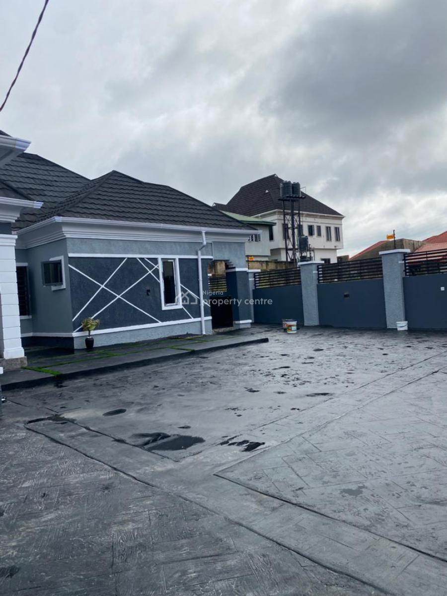 3 Bedroom Bungalow with Bq, Ateere, After Kasunmu Off Akala Expressway, Ibadan, Oyo, Detached Bungalow for Sale