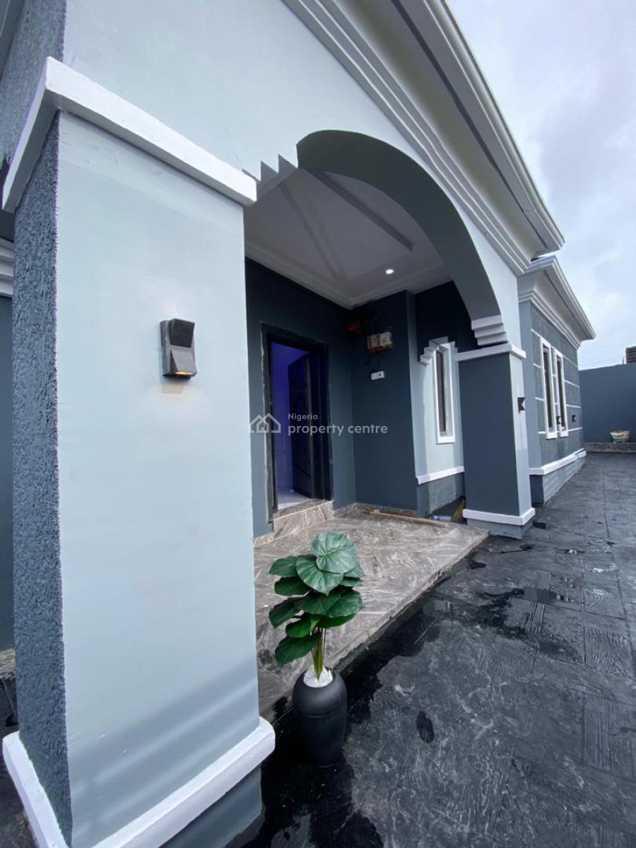 3 Bedroom Bungalow with Bq, Ateere, After Kasunmu Off Akala Expressway, Ibadan, Oyo, Detached Bungalow for Sale
