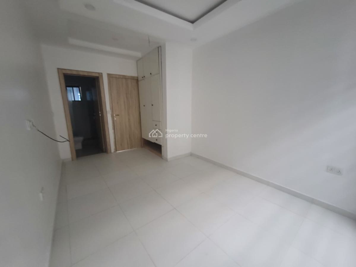 Spacious Serviced 4 Bedroom Terrace House with Bq, Chisco Bus Stop, Ikate, Lekki, Lagos, Terraced Duplex for Rent