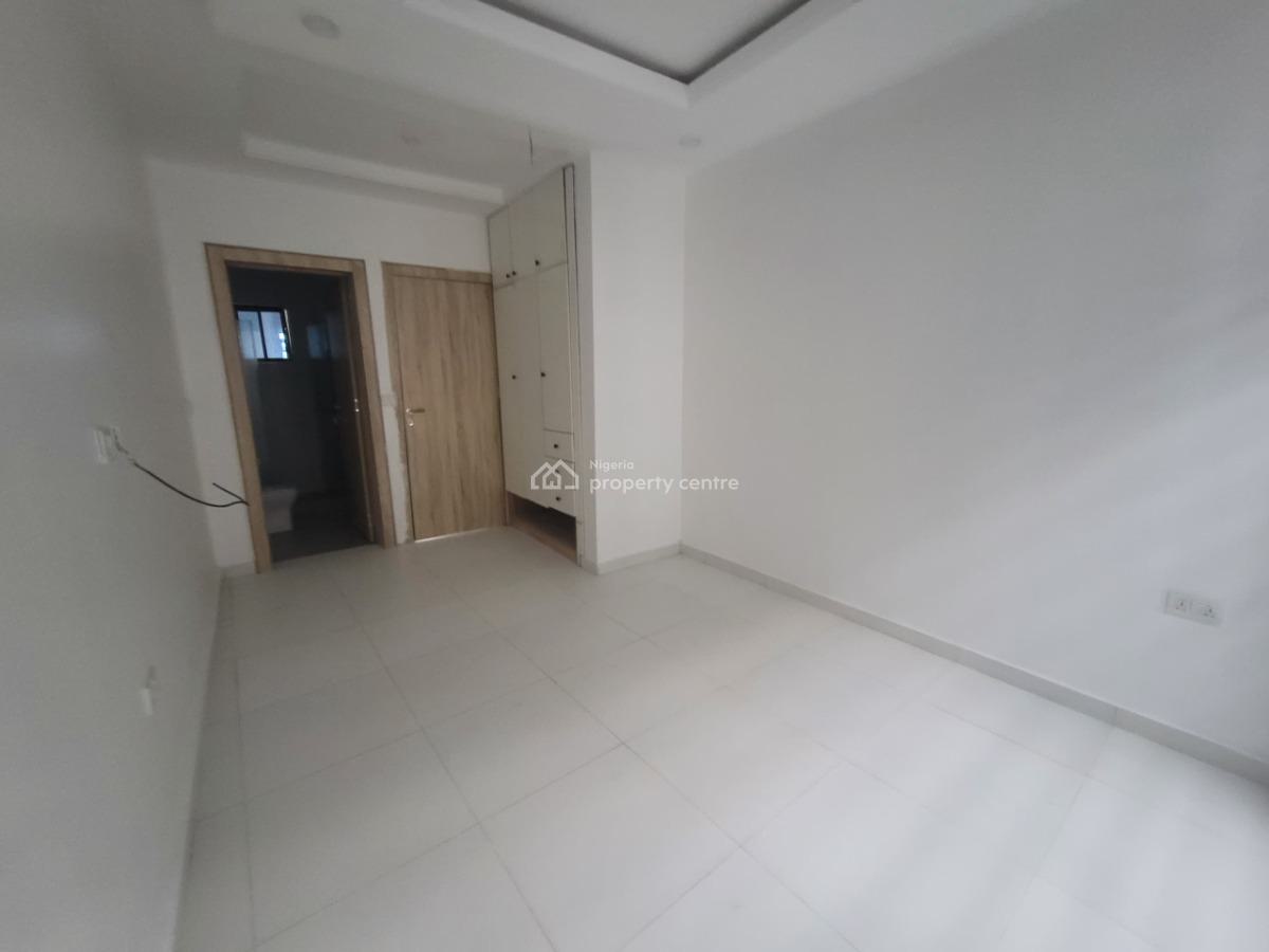 Spacious Serviced 4 Bedroom Terrace House with Bq, Chisco Bus Stop, Ikate, Lekki, Lagos, Terraced Duplex for Rent