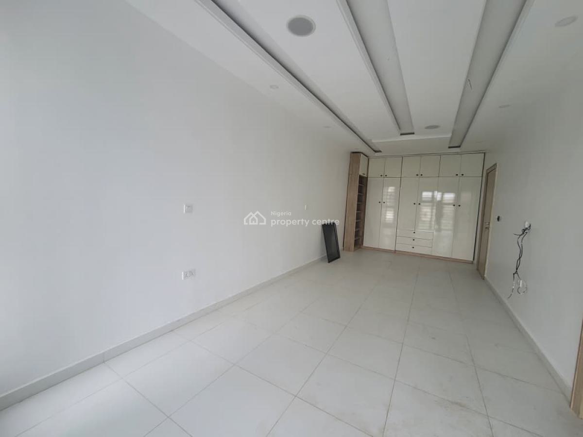 Spacious Serviced 4 Bedroom Terrace House with Bq, Chisco Bus Stop, Ikate, Lekki, Lagos, Terraced Duplex for Rent