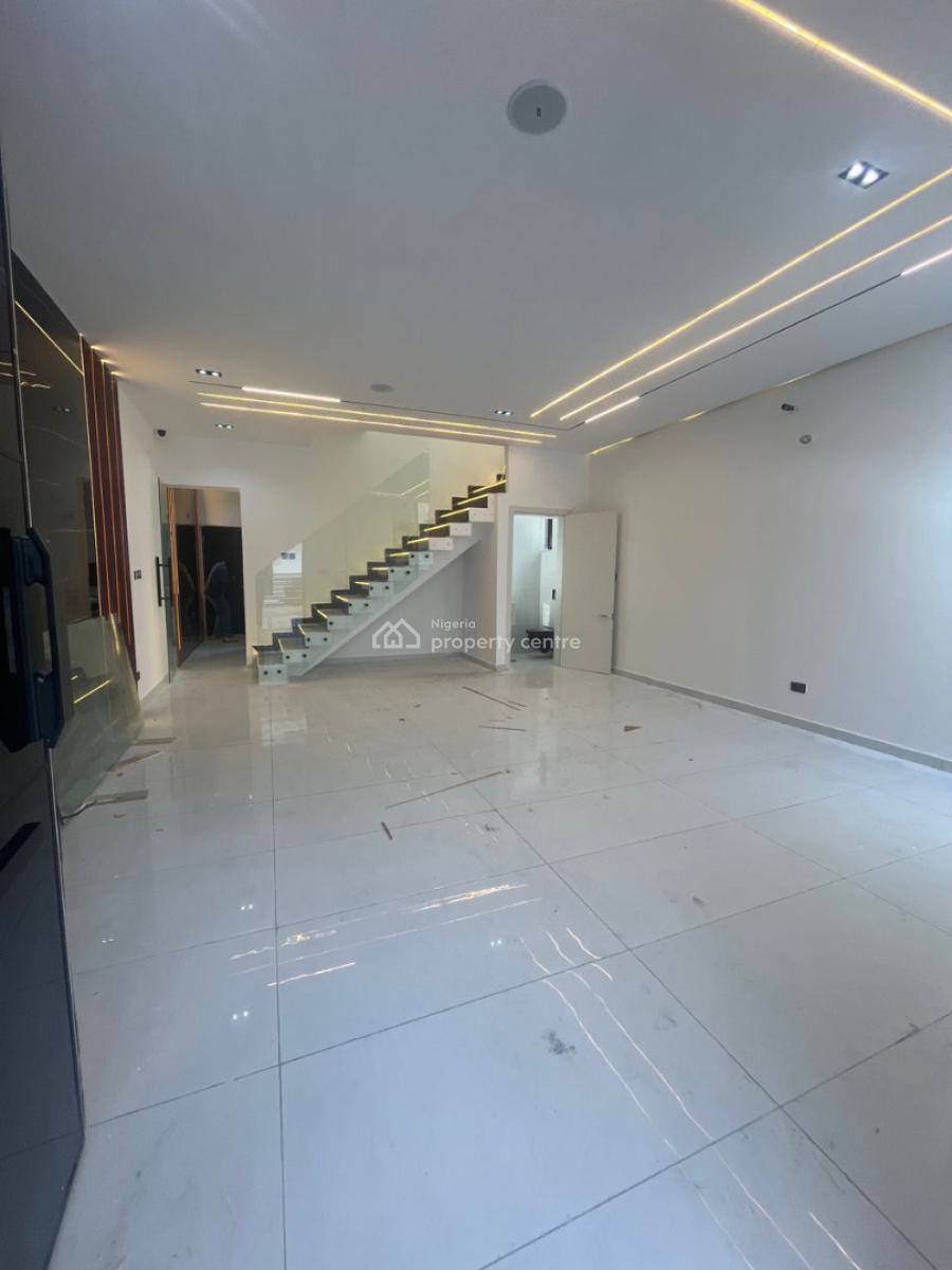 Beautifully Designed Home, Orchid Road Eleganza Lekki Lagos, Lekki, Lagos, Semi-detached Duplex for Sale