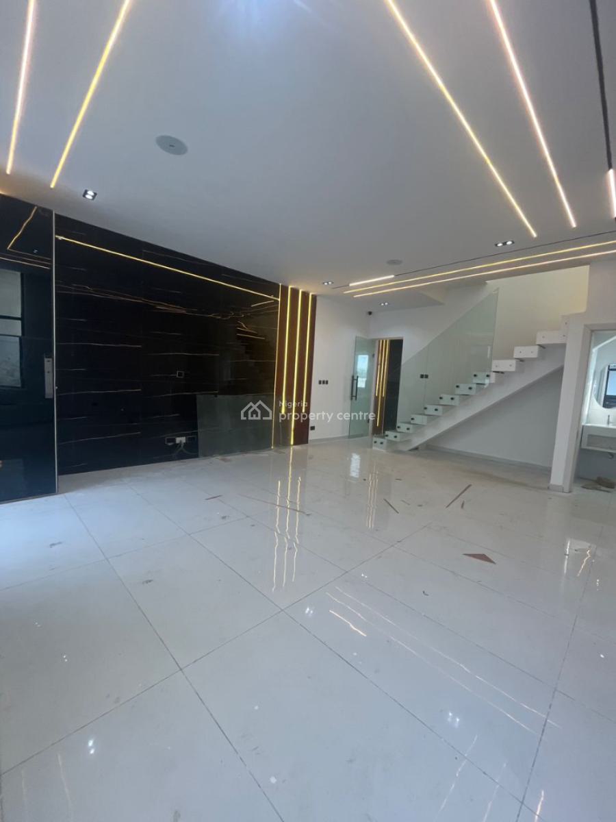 Beautifully Designed Home, Orchid Road Eleganza Lekki Lagos, Lekki, Lagos, Semi-detached Duplex for Sale