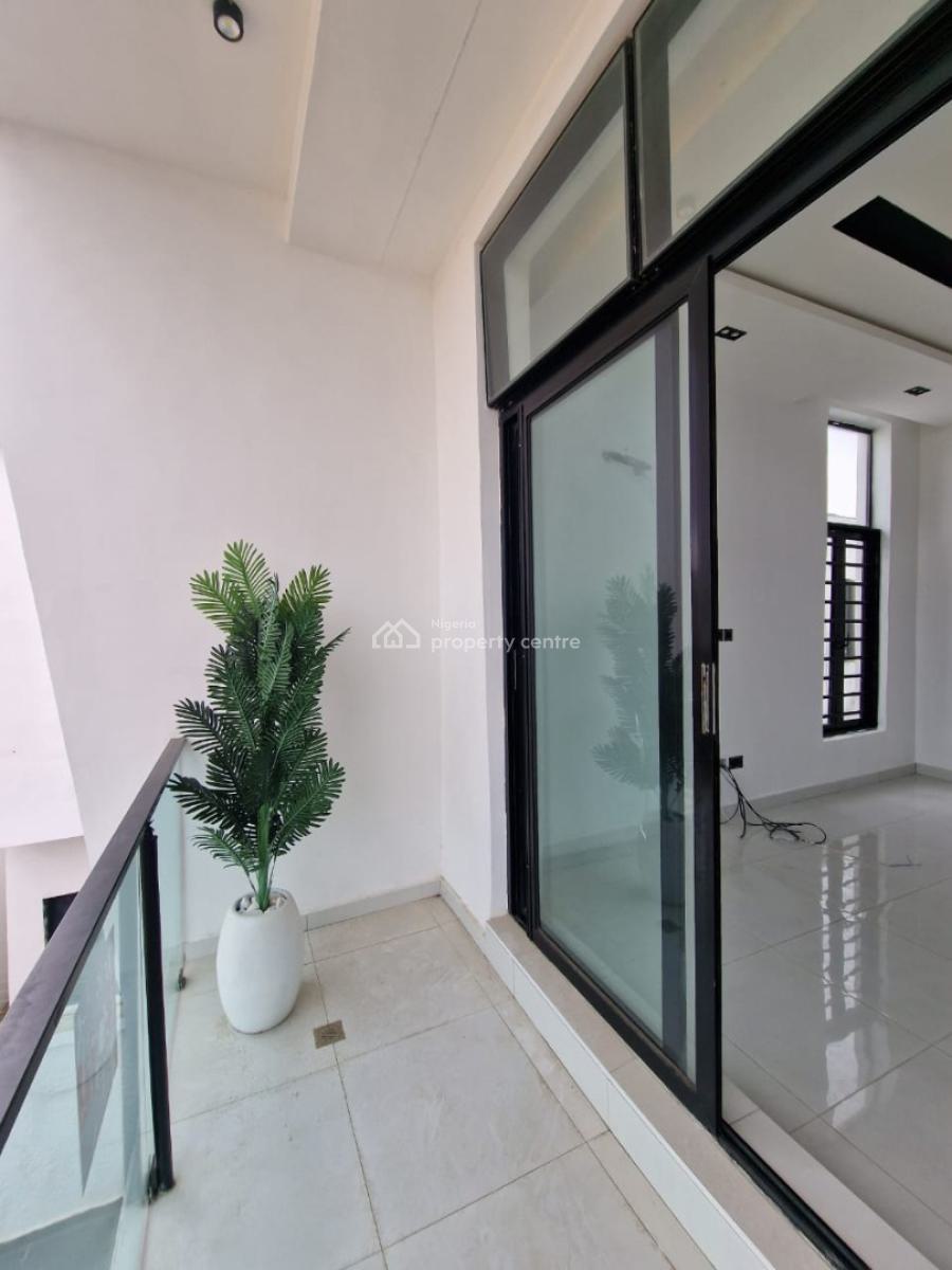 Beautifully Designed Home, Orchid Road Eleganza Lekki Lagos, Lekki, Lagos, Semi-detached Duplex for Sale
