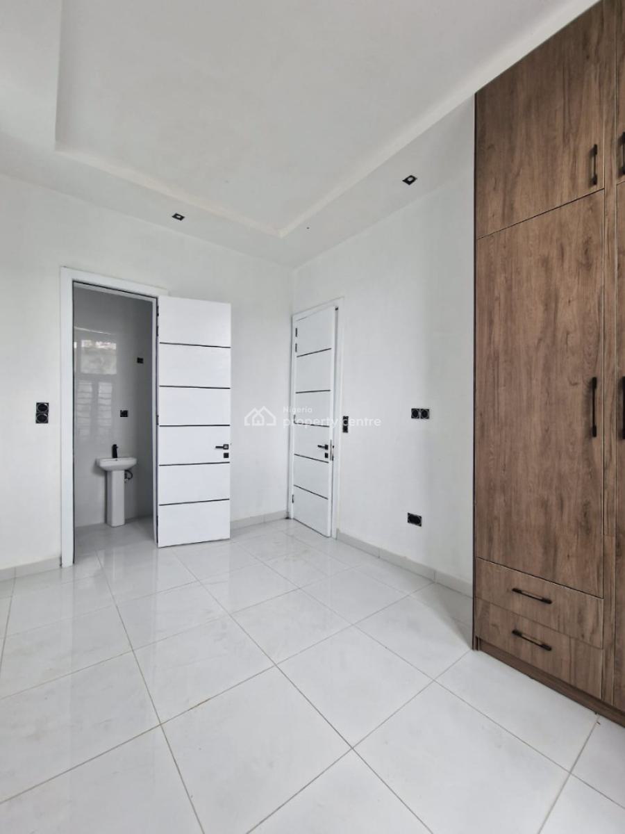 Beautifully Designed Home, Orchid Road Eleganza Lekki Lagos, Lekki, Lagos, Semi-detached Duplex for Sale