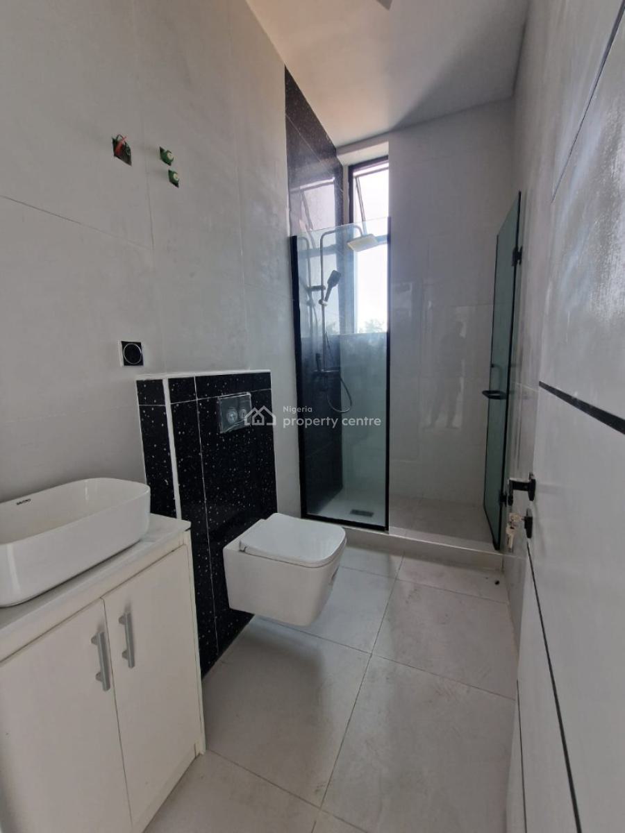 Beautifully Designed Home, Orchid Road Eleganza Lekki Lagos, Lekki, Lagos, Semi-detached Duplex for Sale