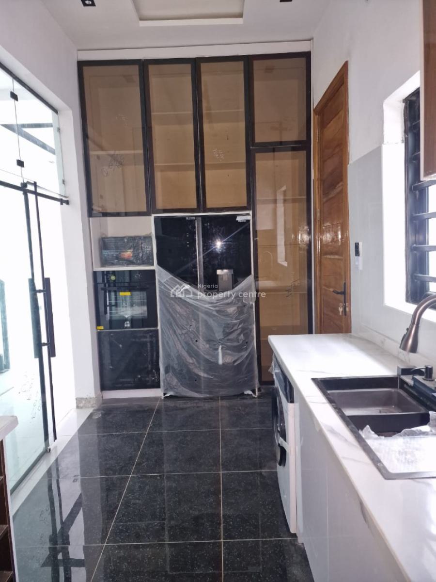Beautifully Designed Home, Orchid Road Eleganza Lekki Lagos, Lekki, Lagos, Semi-detached Duplex for Sale