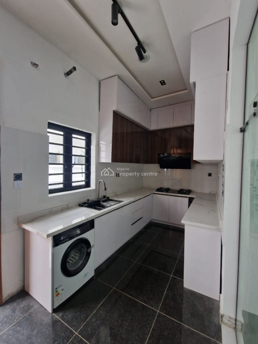 Beautifully Designed Home, Orchid Road Eleganza Lekki Lagos, Lekki, Lagos, Semi-detached Duplex for Sale