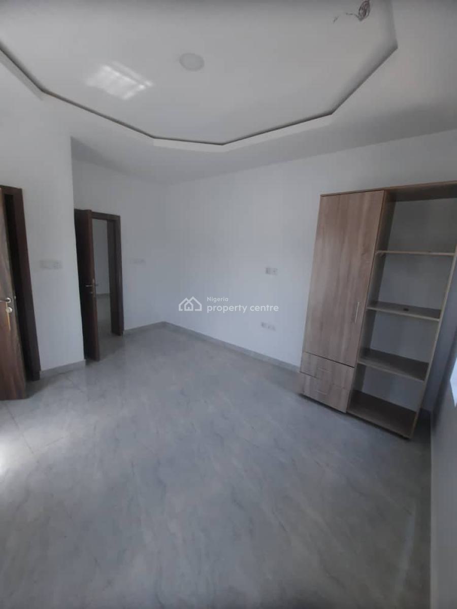 2 Bedroom Flat Apartment with Bq, Ikeja Gra, Ikeja, Lagos, Flat / Apartment for Rent