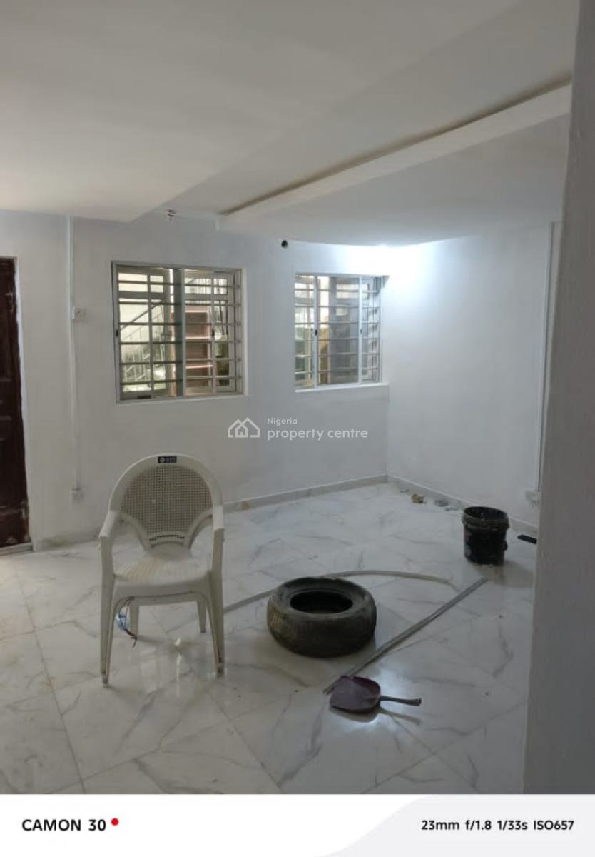 Newly Renovated 3-bedroom Flat, Akoka, Yaba, Lagos, Flat / Apartment for Rent