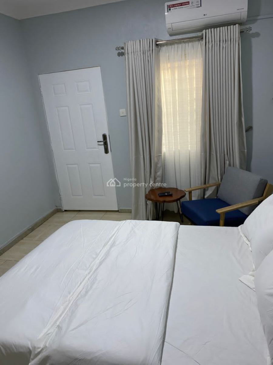 Furnished Bedroom Apartment Located in a Secure Environment, Lekki Phase 1, Lekki, Lagos, Flat / Apartment for Rent
