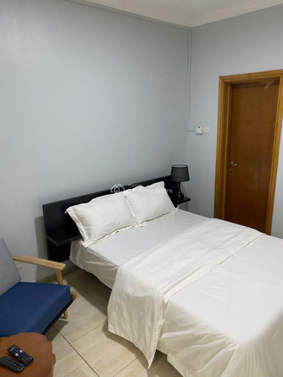 Furnished Bedroom Apartment Located in a Secure Environment, Lekki Phase 1, Lekki, Lagos, Flat / Apartment for Rent