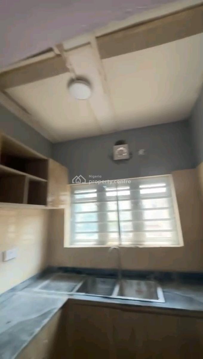 Tastefully 3-bedroom Flat with All Rooms Ensuite, Gra Phase 2, Magodo, Lagos, Flat / Apartment for Rent
