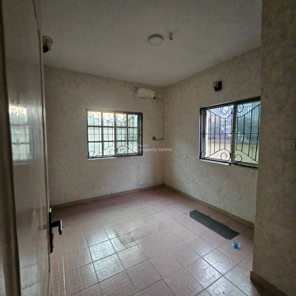 Tastefully 3 Bedrooms Flat with All Rooms Ensuite, Gra Phase 2, Magodo, Lagos, Flat / Apartment for Rent