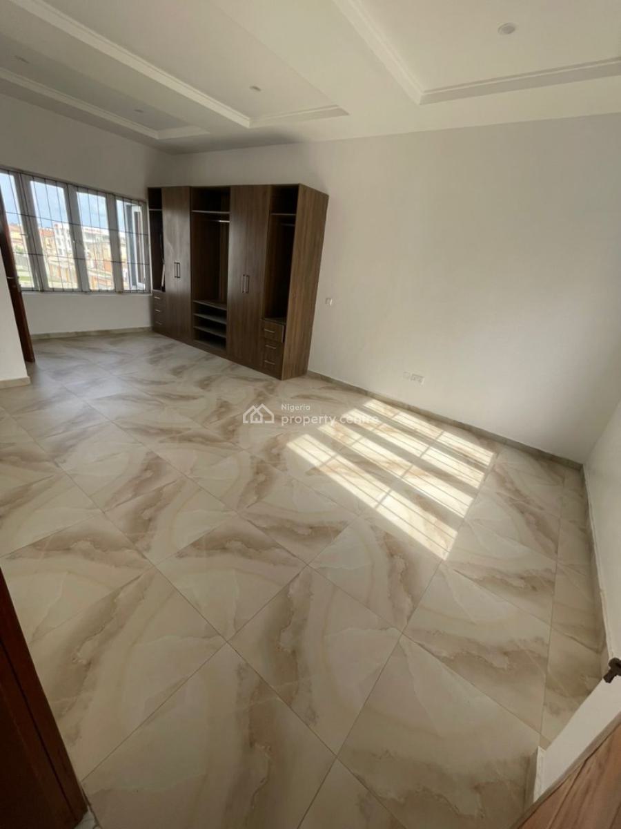 Luxury 1 Bedroom Penthouse with 3 Balconies, Lekki Phase 1, Lekki, Lagos, Mini Flat (room and Parlour) for Rent