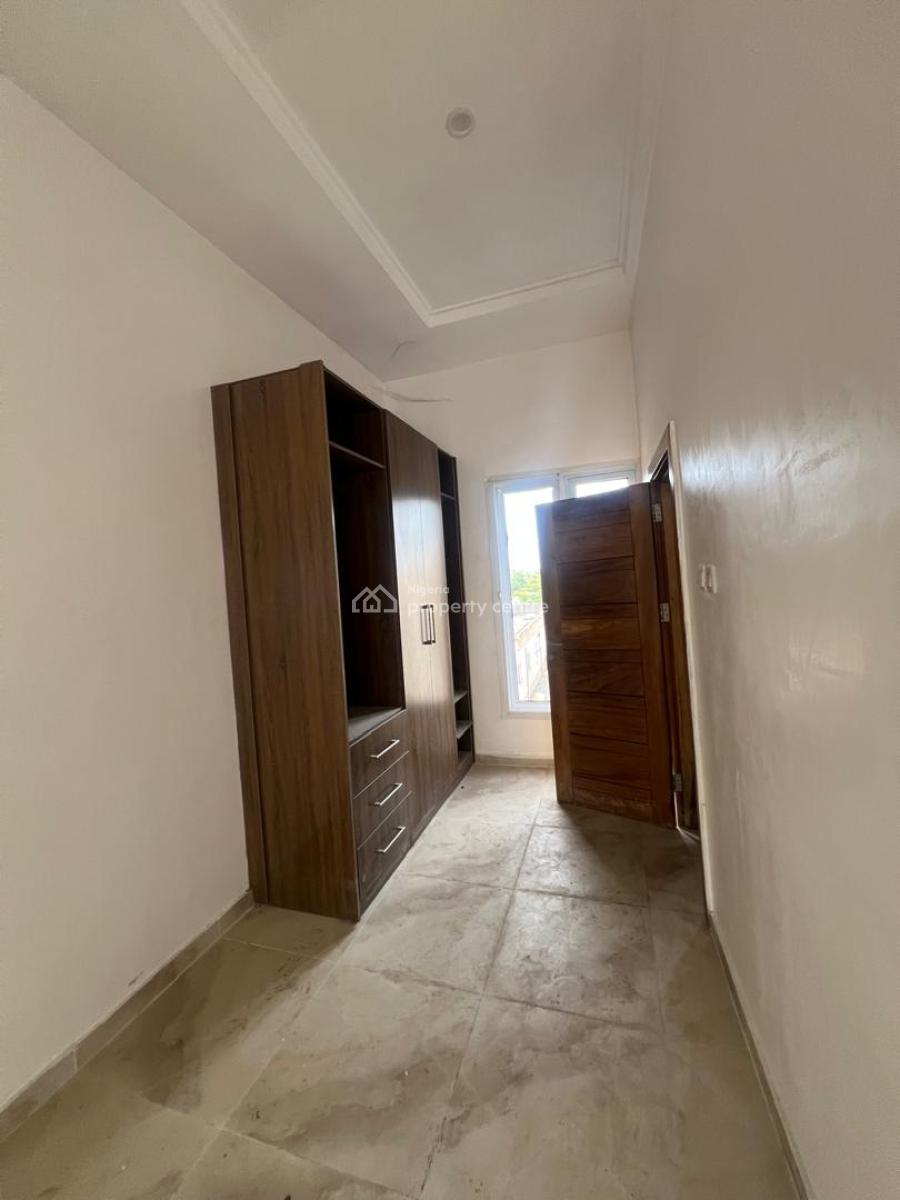 Luxury 1 Bedroom Penthouse with 3 Balconies, Lekki Phase 1, Lekki, Lagos, Mini Flat (room and Parlour) for Rent