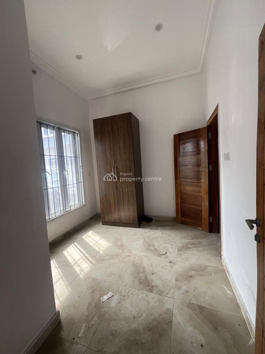 Luxury 1 Bedroom Penthouse with 3 Balconies, Lekki Phase 1, Lekki, Lagos, Mini Flat (room and Parlour) for Rent