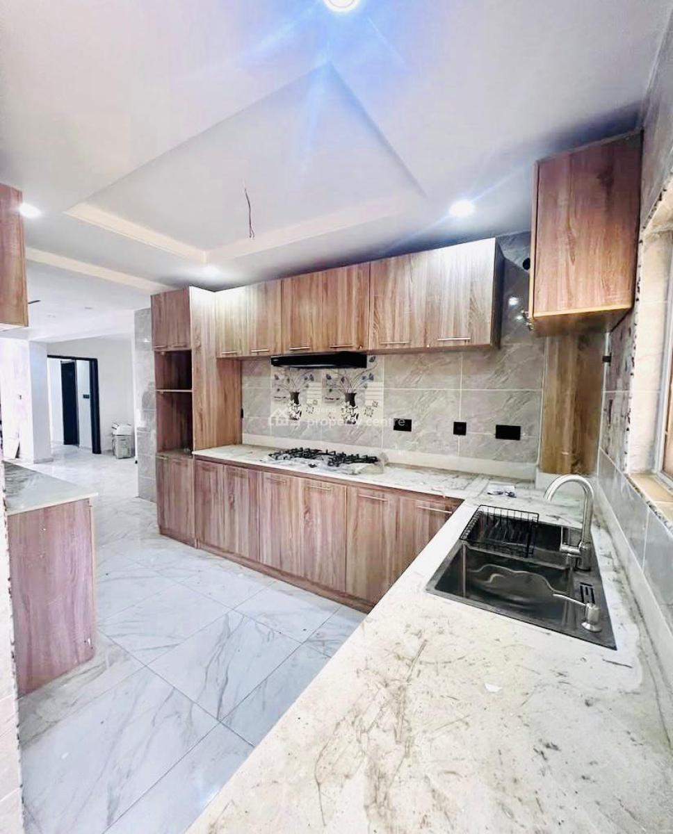Luxury 1 Bedroom Penthouse with 3 Balconies, Lekki Phase 1, Lekki, Lagos, Mini Flat (room and Parlour) for Rent