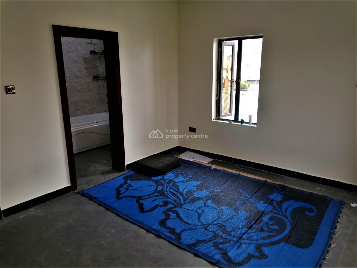2 Bedroom  Apartment Stylish and Tastefully Finished, Akinwumi Estate, Maryland, Lagos, Flat / Apartment for Sale