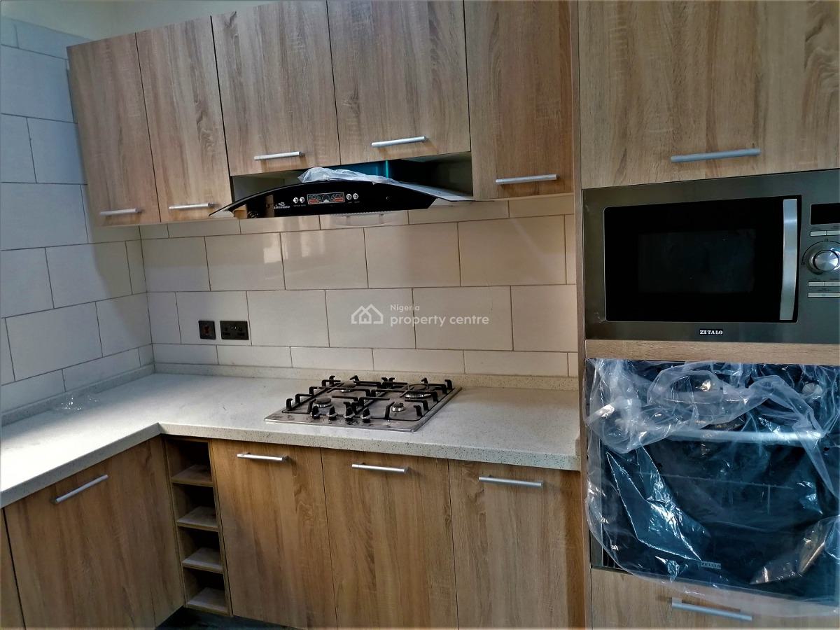 2 Bedroom  Apartment Stylish and Tastefully Finished, Akinwumi Estate, Maryland, Lagos, Flat / Apartment for Sale