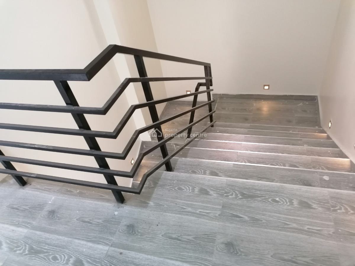 2 Bedroom  Apartment Stylish and Tastefully Finished, Akinwumi Estate, Maryland, Lagos, Flat / Apartment for Sale