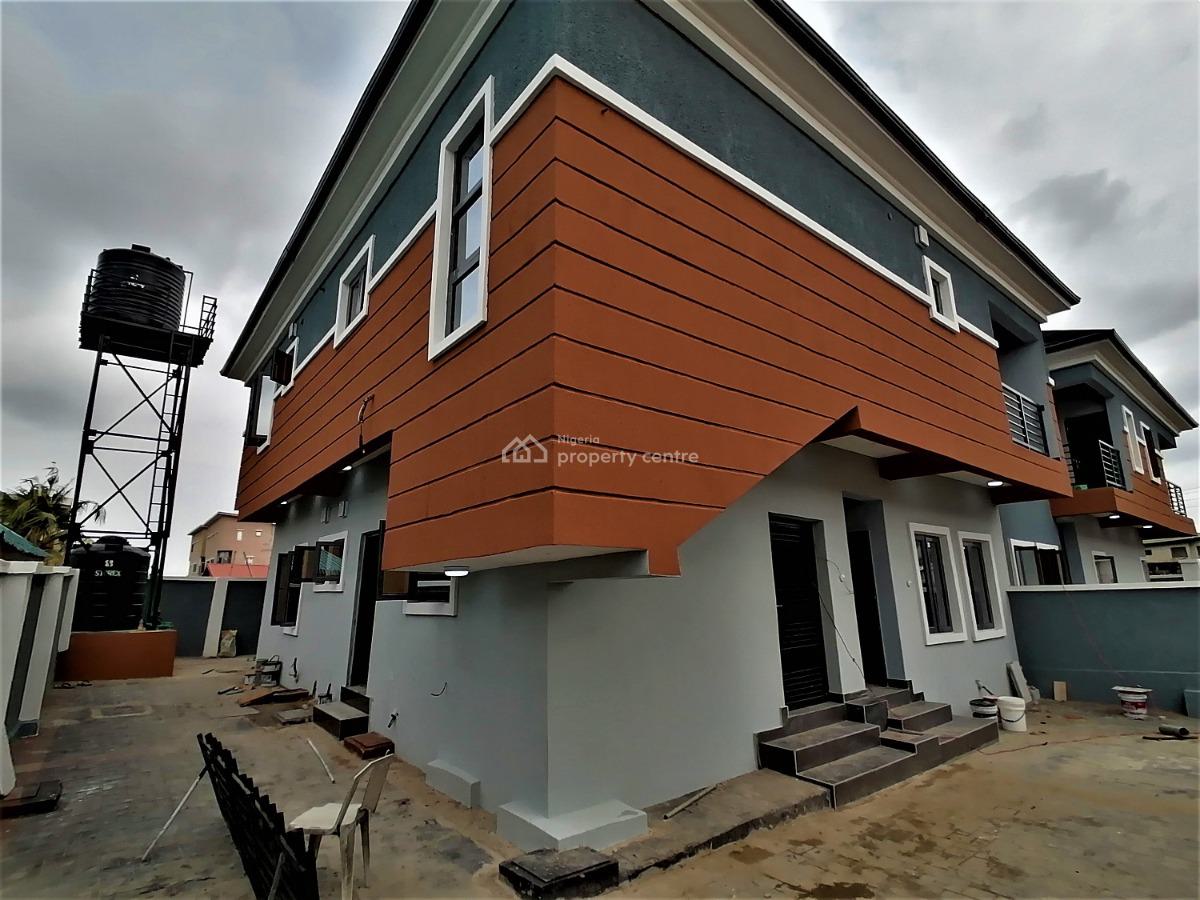 2 Bedroom  Apartment Stylish and Tastefully Finished, Akinwumi Estate, Maryland, Lagos, Flat / Apartment for Sale