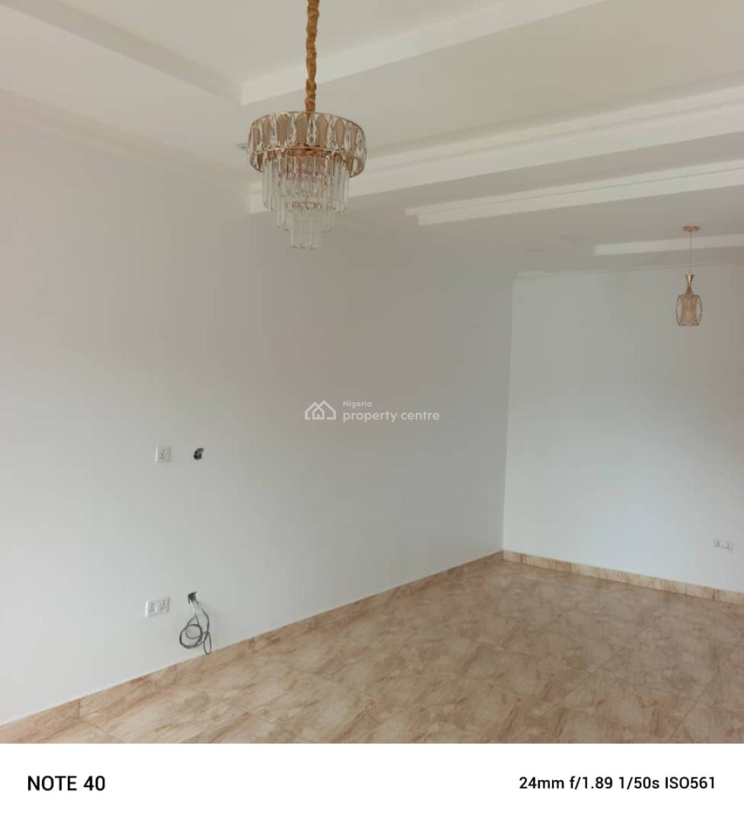 a Very Nice 4 Bedrooms Duplex with Bq in an Estate on Tarred Road., Gaduwa, Abuja, House for Sale