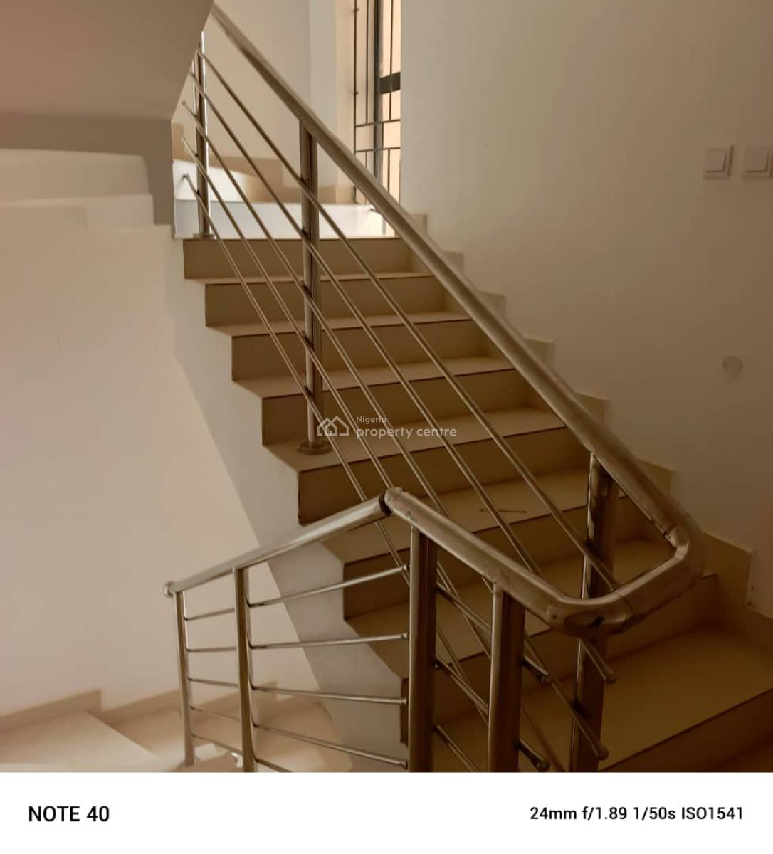 a Very Nice 4 Bedrooms Duplex with Bq in an Estate on Tarred Road., Gaduwa, Abuja, House for Sale