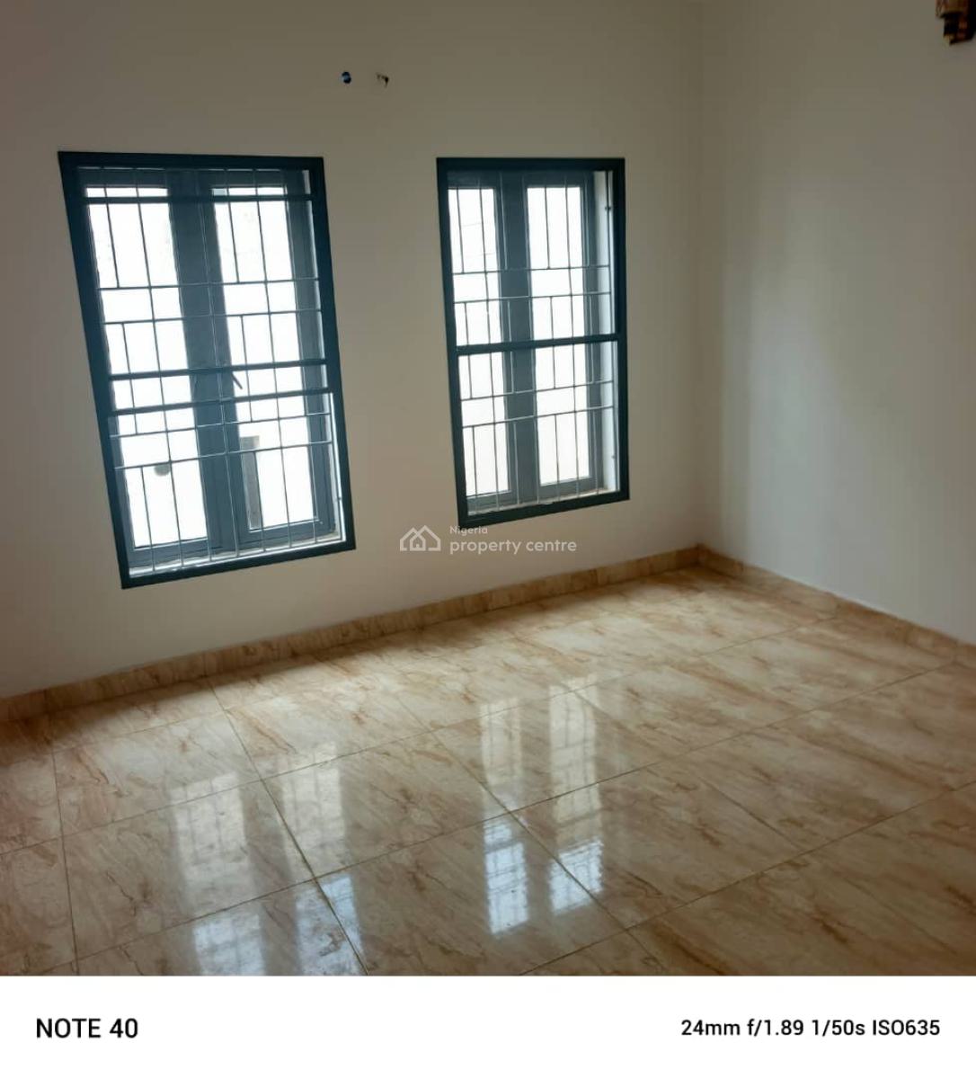 a Very Nice 4 Bedrooms Duplex with Bq in an Estate on Tarred Road., Gaduwa, Abuja, House for Sale