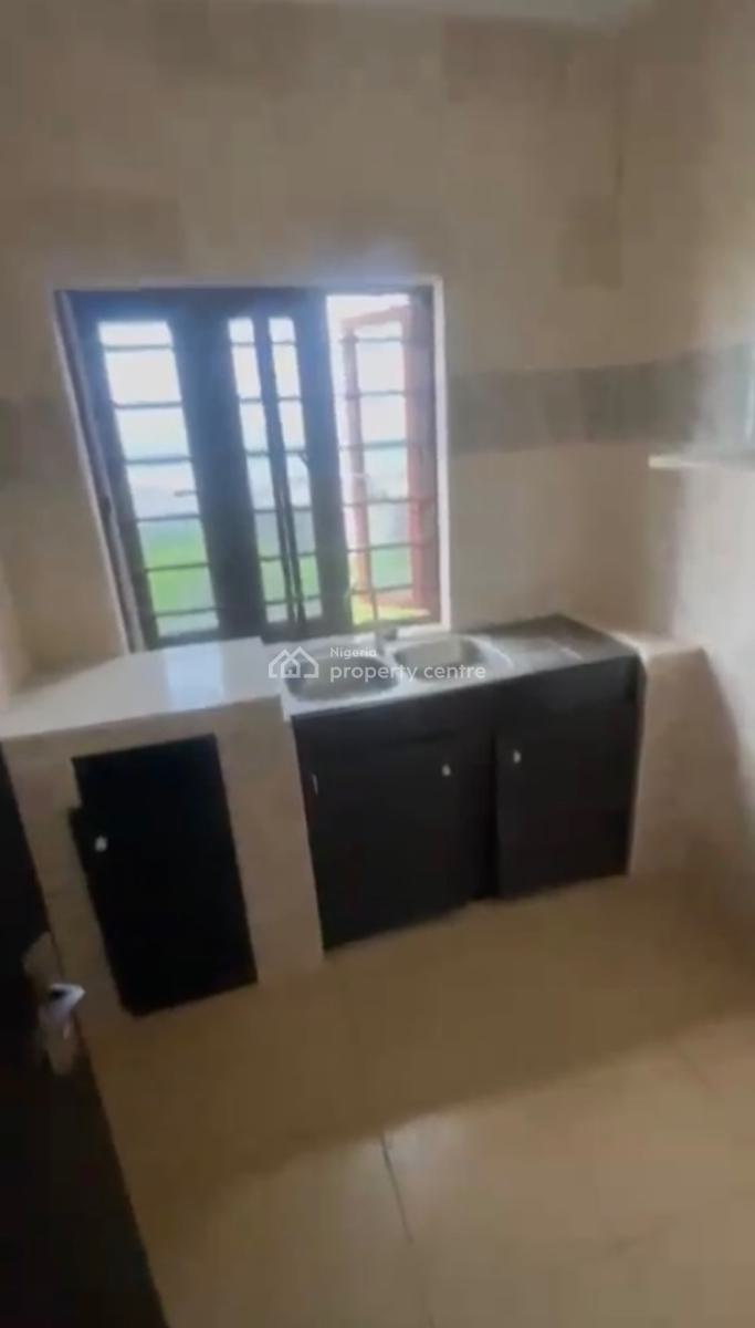 1 Bedroom Mini Flat, Chevron, New Road, Lekki, Lagos, Mini Flat (room and Parlour) for Rent