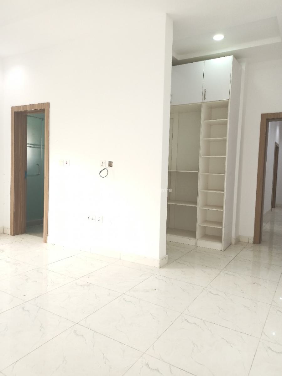 3 Bedroom Apartment with Bq, Lekki Phase 1, Lekki, Lagos, Block of Flats for Sale