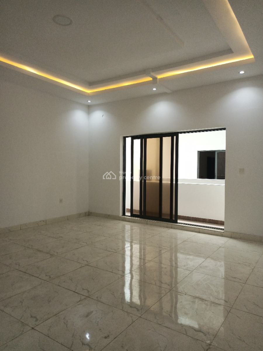 3 Bedroom Apartment with Bq, Lekki Phase 1, Lekki, Lagos, Block of Flats for Sale