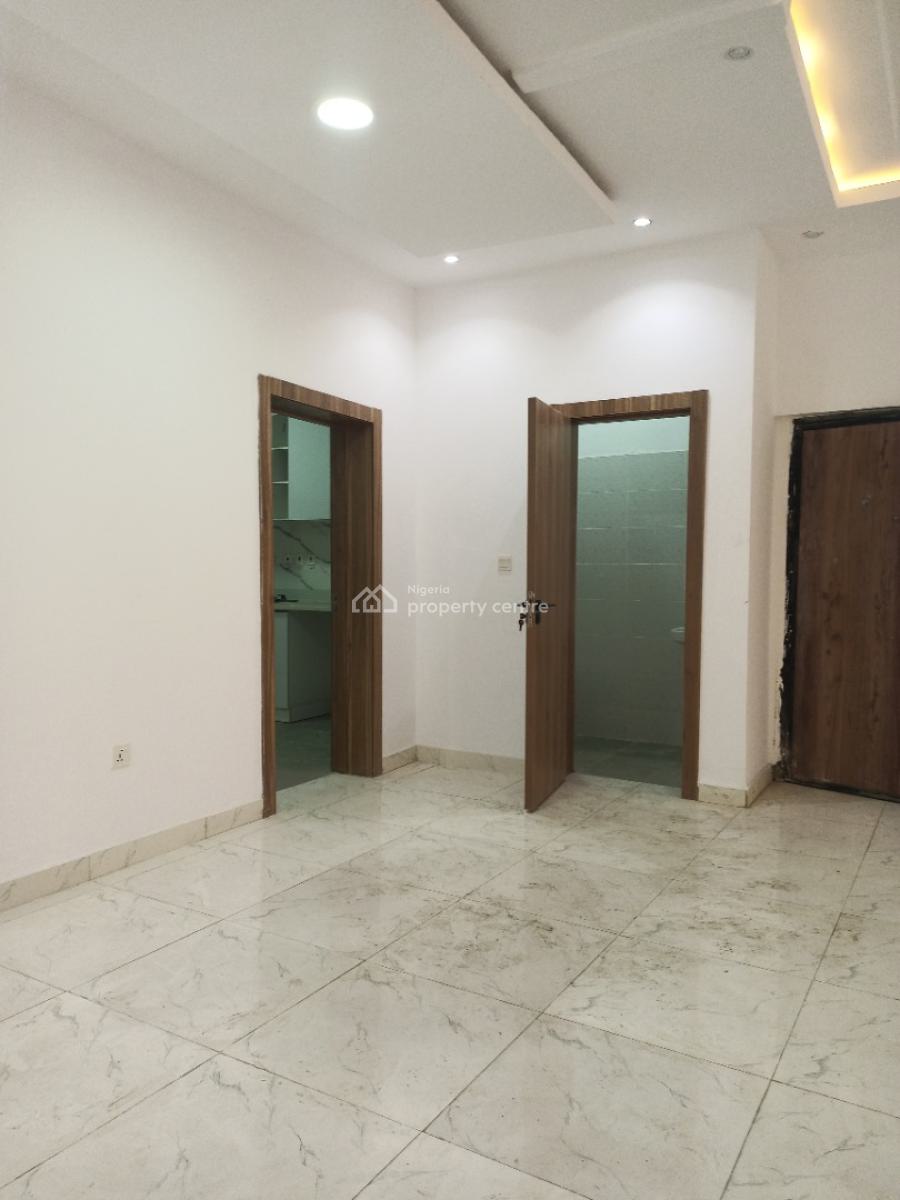 3 Bedroom Apartment with Bq, Lekki Phase 1, Lekki, Lagos, Block of Flats for Sale