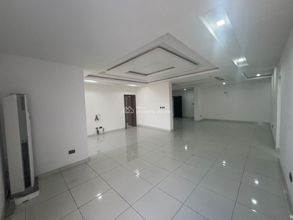 Standard 4 Bedrooms Penthouse with Roof Top & Bq, Ikate, Lekki, Lagos, Flat / Apartment for Sale