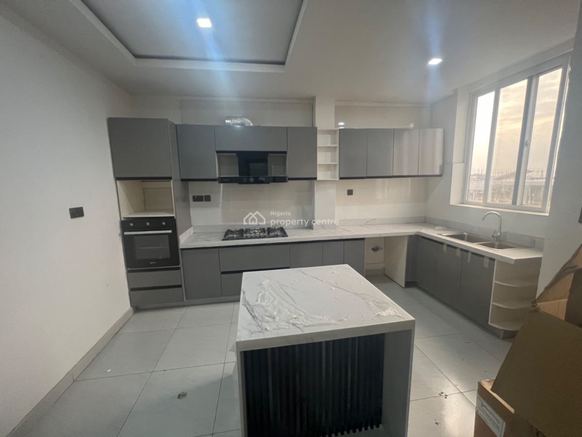 Standard 4 Bedrooms Penthouse with Roof Top & Bq, Ikate, Lekki, Lagos, Flat / Apartment for Sale