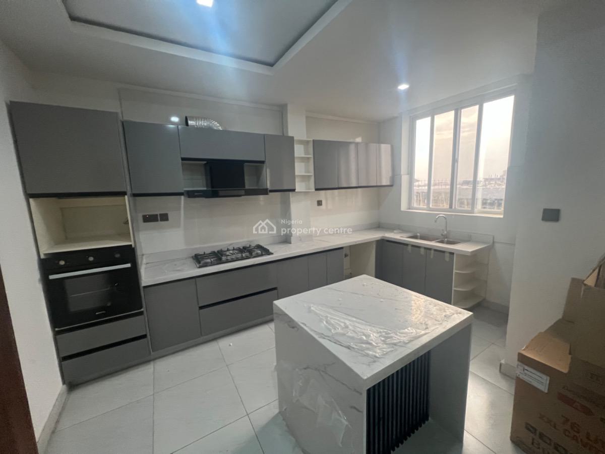 Standard 4 Bedrooms Penthouse with Roof Top & Bq, Ikate, Lekki, Lagos, Flat / Apartment for Sale