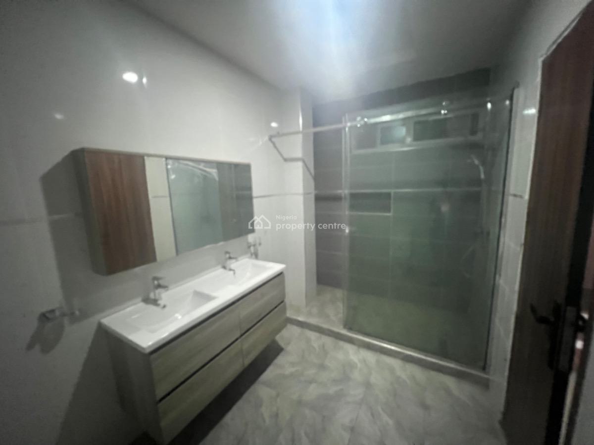 Standard 4 Bedrooms Penthouse with Roof Top & Bq, Ikate, Lekki, Lagos, Flat / Apartment for Sale