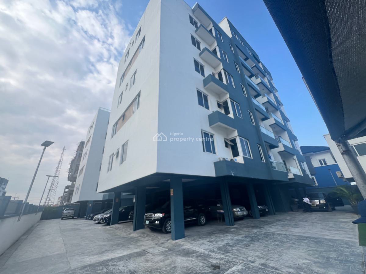 Standard 4 Bedrooms Penthouse with Roof Top & Bq, Ikate, Lekki, Lagos, Flat / Apartment for Sale