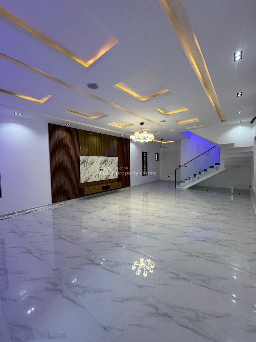 5 Bedroom Detached House with Pool, Lekki, Lagos, Detached Duplex for Sale