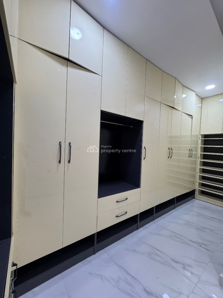 5 Bedroom Detached House with Pool, Lekki, Lagos, Detached Duplex for Sale
