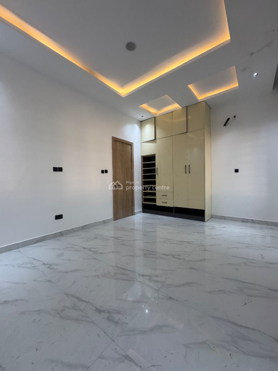 5 Bedroom Detached House with Pool, Lekki, Lagos, Detached Duplex for Sale