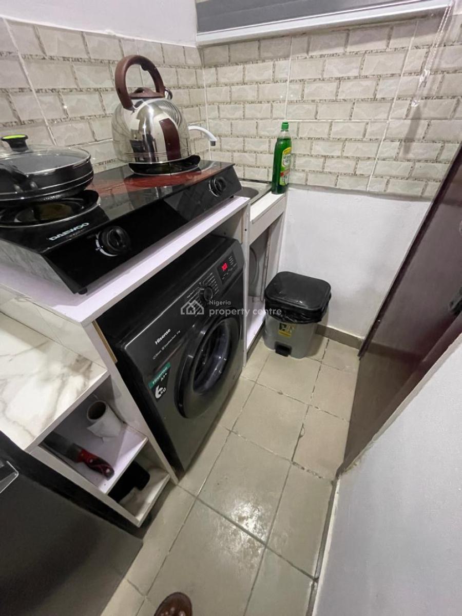 Executive 1-bedroom Serviced Apartment, Lekki Phase 1, Lekki, Lagos, Mini Flat (room and Parlour) Short Let