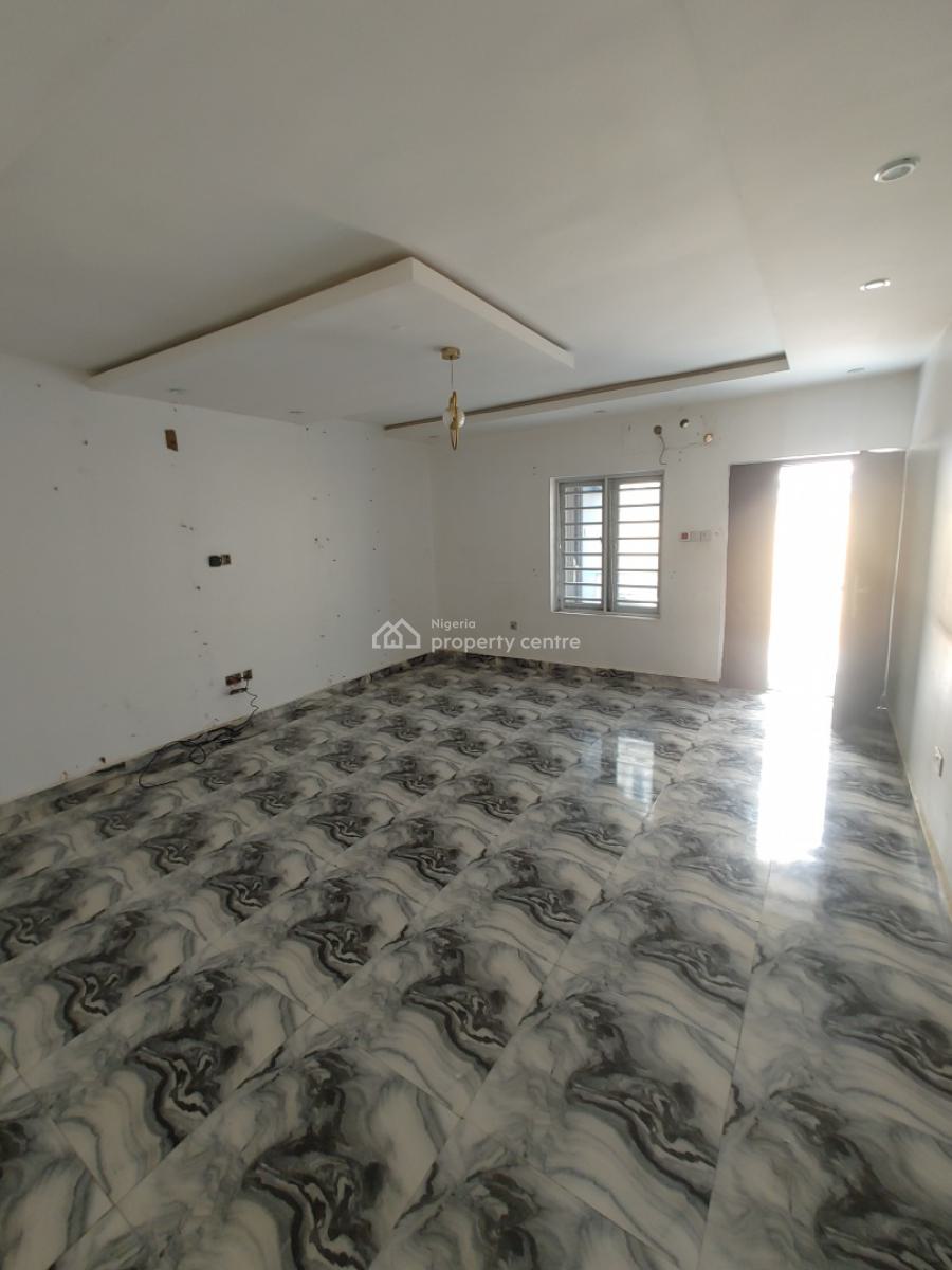 Sharp and Spacious 2 Bedroom in a Call in Estate, Sangotedo, Ajah, Lagos, Flat / Apartment for Rent