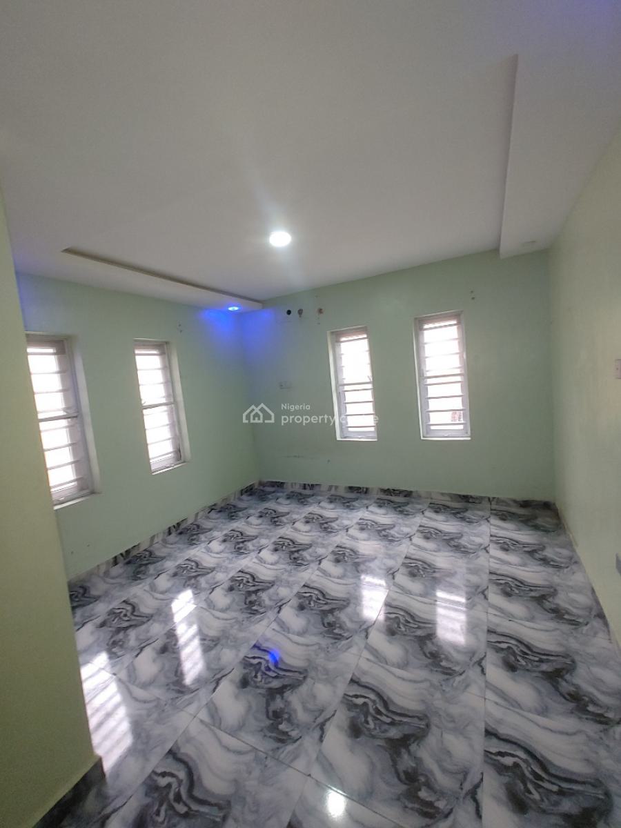 Sharp and Spacious 2 Bedroom in a Call in Estate, Sangotedo, Ajah, Lagos, Flat / Apartment for Rent