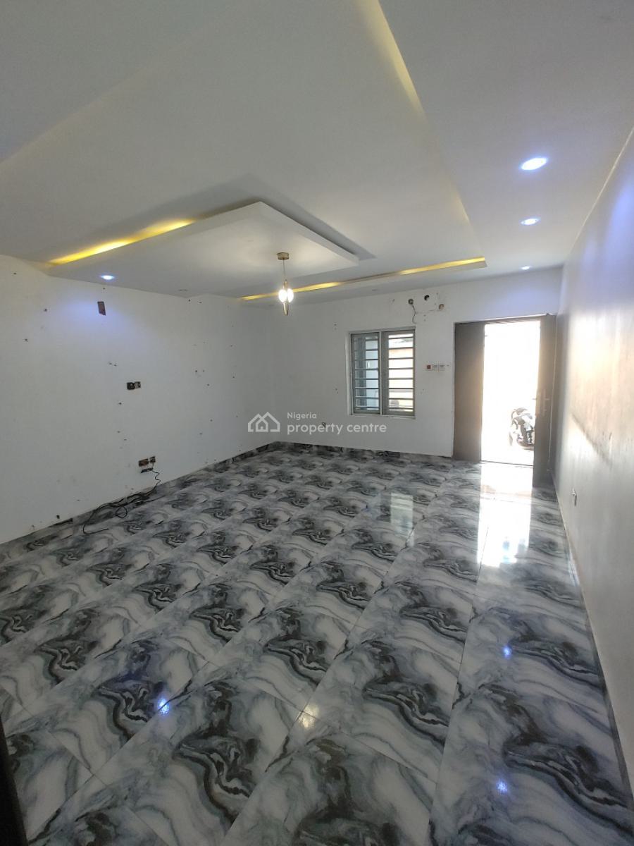 Sharp and Spacious 2 Bedroom in a Call in Estate, Sangotedo, Ajah, Lagos, Flat / Apartment for Rent